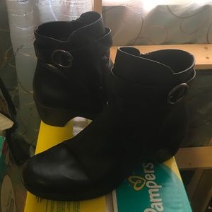 Size 10 black ankle boot